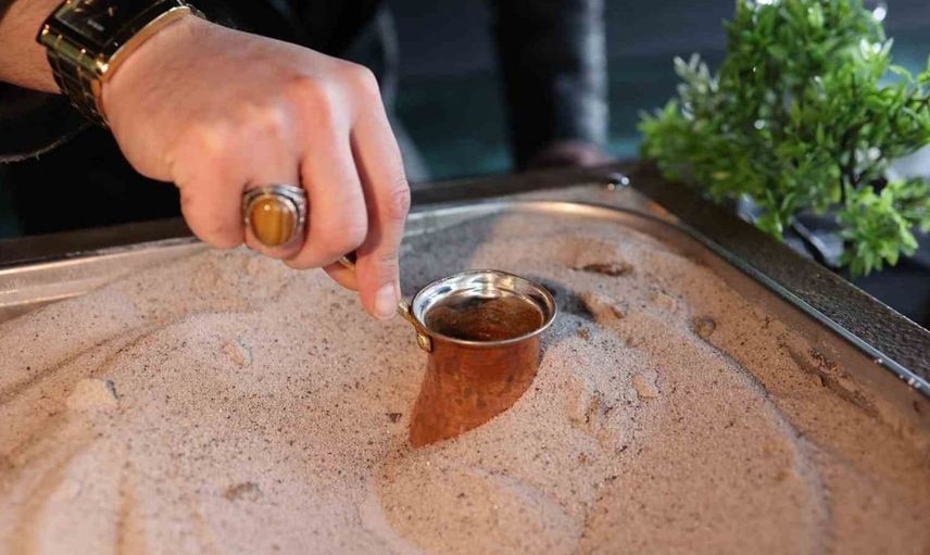 Çankırı'nın tuzda pişirilen kahvesi lezzetiyle dikkat çekiyor