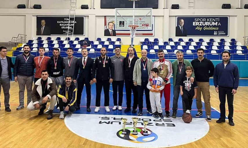 Erzurum'da basketbolun şampiyonu emniyet müdürlüğü oldu