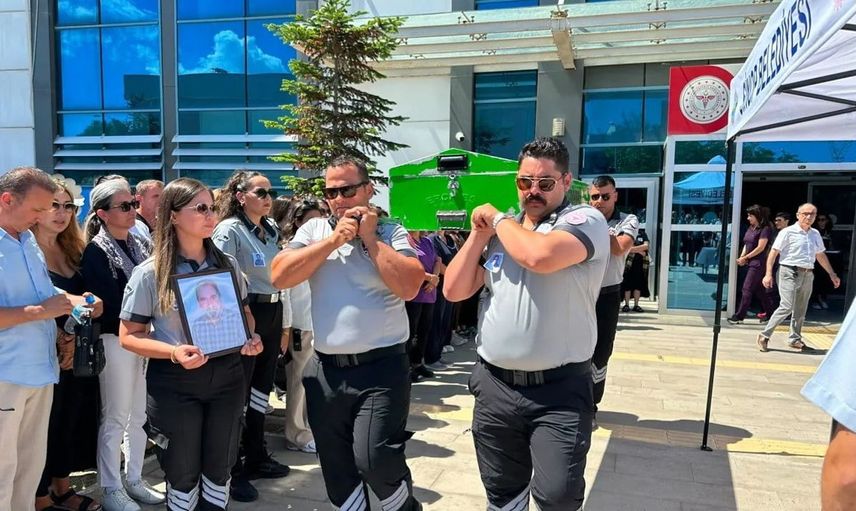 Dr. Burhan Şendil son yolculuğuna uğurlandı