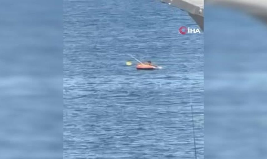 Mudanya'da şişme botla denize açılan genç kurtarıldı