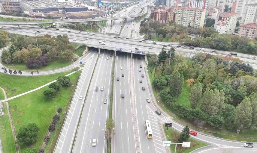 Cumhuriyet Bayramı'nda İstanbul trafiği şok etti: Yüzde 29'luk yoğunlukla yollar boş kaldı