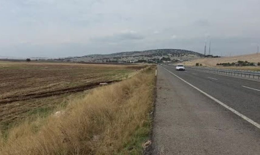 Diyarbakır'da otobüs tarlaya daldı: ölü ve yaralı yok