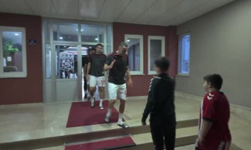 Sivasspor’un umut vaadeden oyuncusu Burak Şahin taburcu oldu