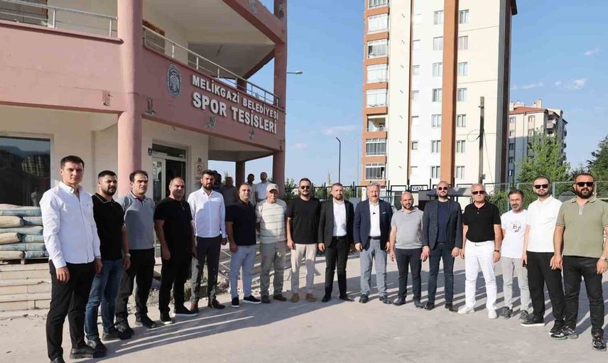 Melikgazi Belediyesi, yenilenen spor tesisiyle genç sporculara destek sağlıyor