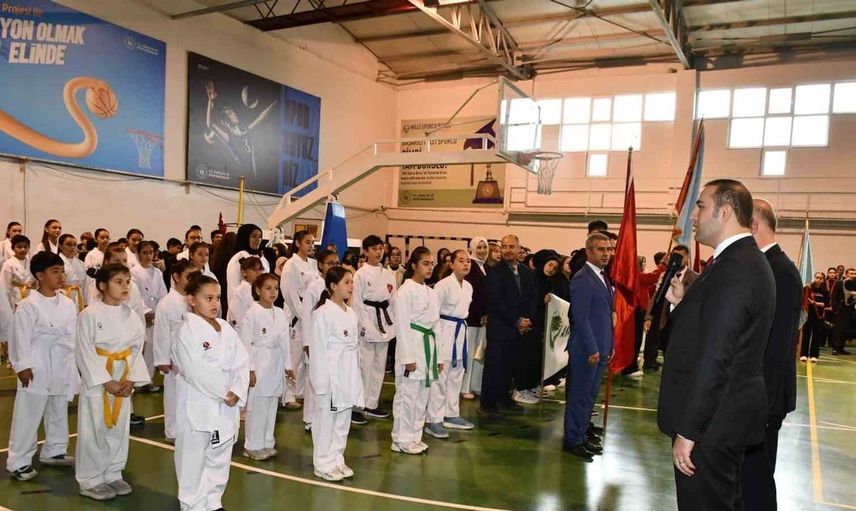 Osmaneli'nde 29 Ekim coşkusu doruklarda: Törenler ve kutlamalar şenlik havasında yapıldı