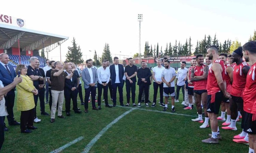 Gaziantep FK'ya moral ziyareti: Protokol destek sözü verdi