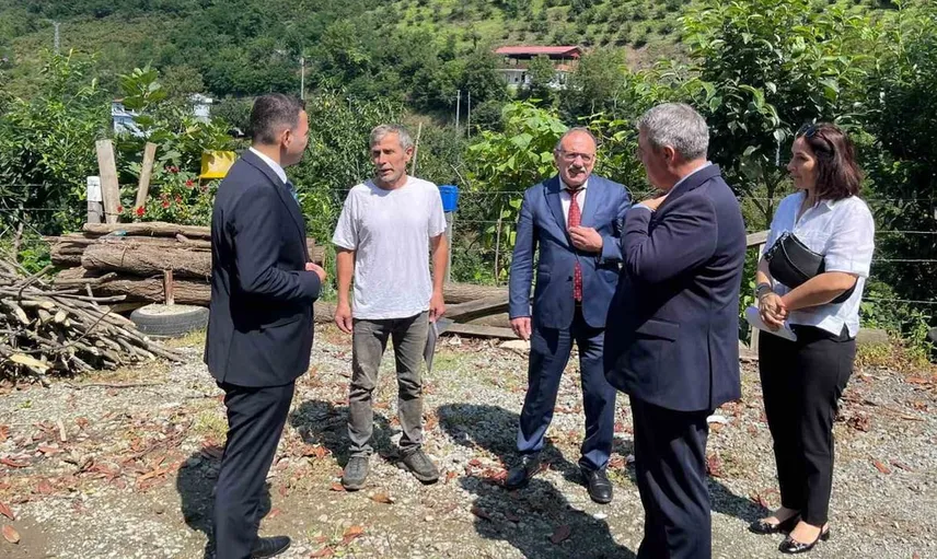 Ayvacık'taki tapu sorunları çözüldü: 859 vatandaş mutluluğa ulaştı