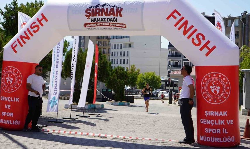 Şırnak'ta tarihi buluşma: Dağ koşusu şampiyonası büyük ilgi gördü
