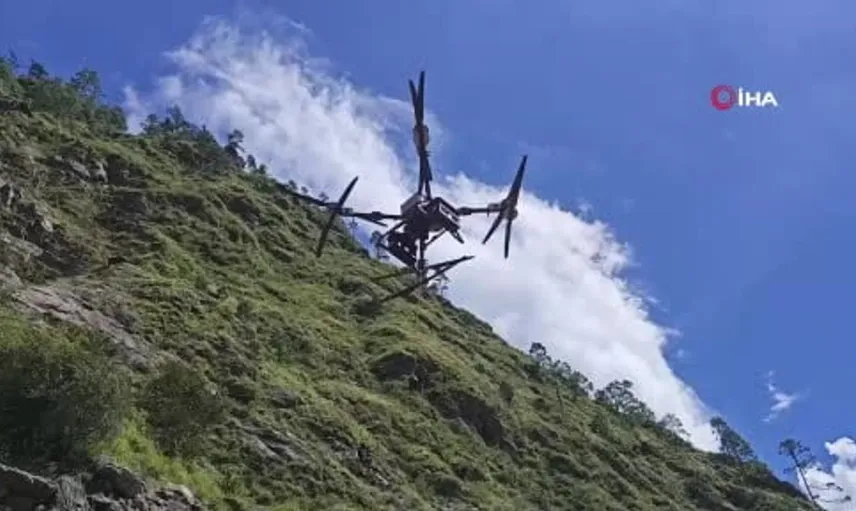 Nepal sınırındaki felaket sonrası çin'de arama kurtarma çalışmaları yeniden arttı