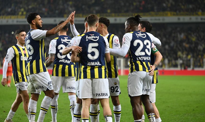 Fenerbahçe Adanaspor'u gole boğdu: Batshuayi maça damgasını vurdu