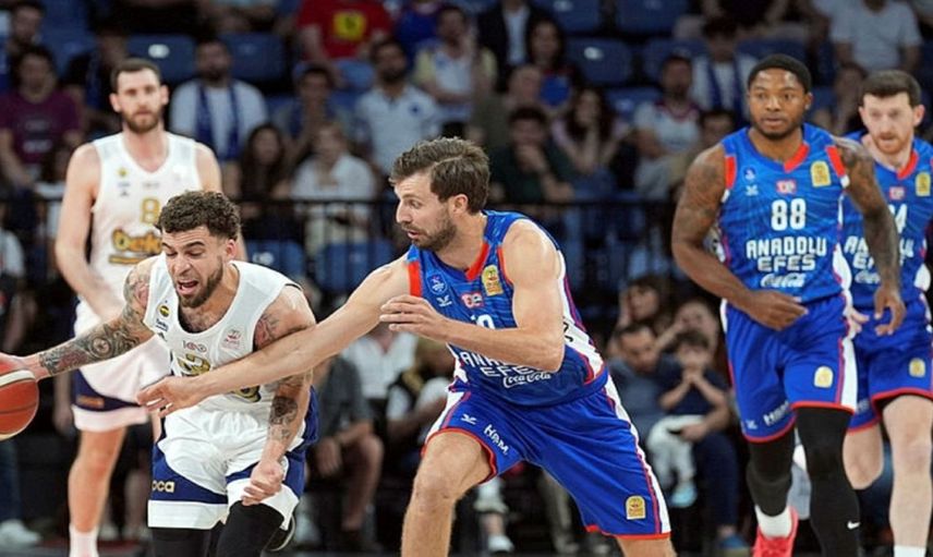 Fenerbahçe Beko, Anadolu Efes’i farkla devirdi: Seride durum 2-0’a geldi