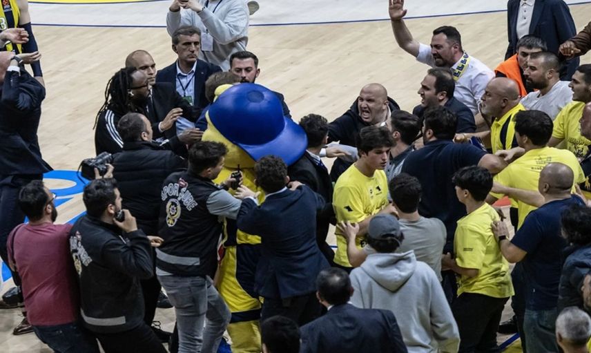 Fenerbahçe Beko Monaco’ya mağlup oldu: Maç sonrası ortalık karıştı