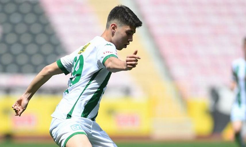 Fenerbahçe, Bursaspor'un genç yeteneği Hamza Baran Arıkan'ı transfer ediyor!