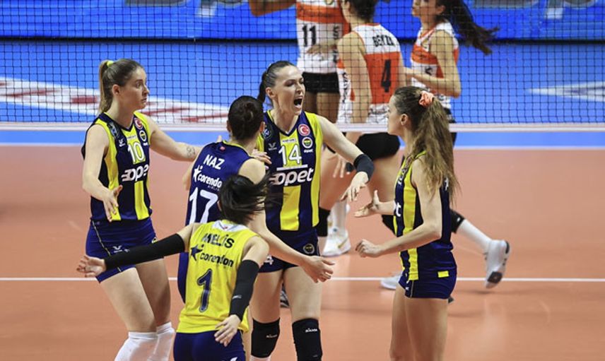 Fenerbahçe Koronavirüs Vakaları Nedeniyle Maça Çıkamıyor