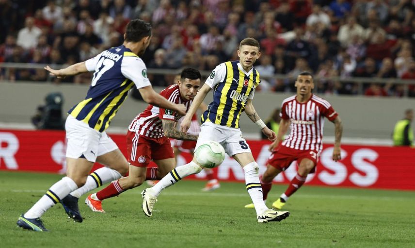 Fenerbahçe, Olympiakos’a deplasmanda kaybetti: Yarı final şansı İstanbul’a taşındı