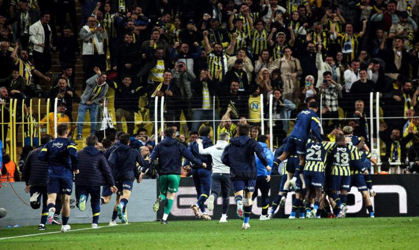 Fenerbahçe şampiyonluk yarışına tutundu: Son dakika golüyle zafer geldi