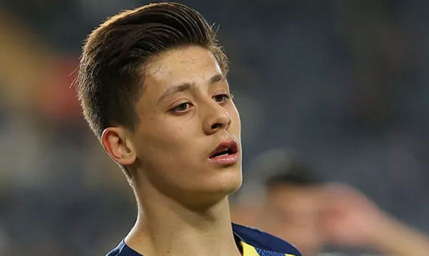 Fenerbahçe'de Arda Güler U17 Avrupa Şampiyonası'nda oynayamayacak olmaktan dolayı büyük üzüntü duyuyor!