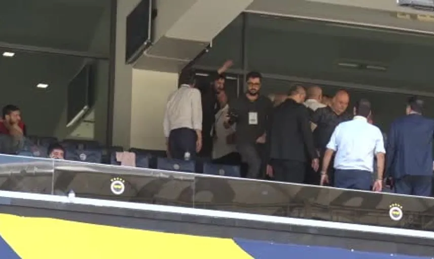 Fenerbahçe'de Başkan Adaylarına Yoğun İlgi: Kongreye Ara Verildi