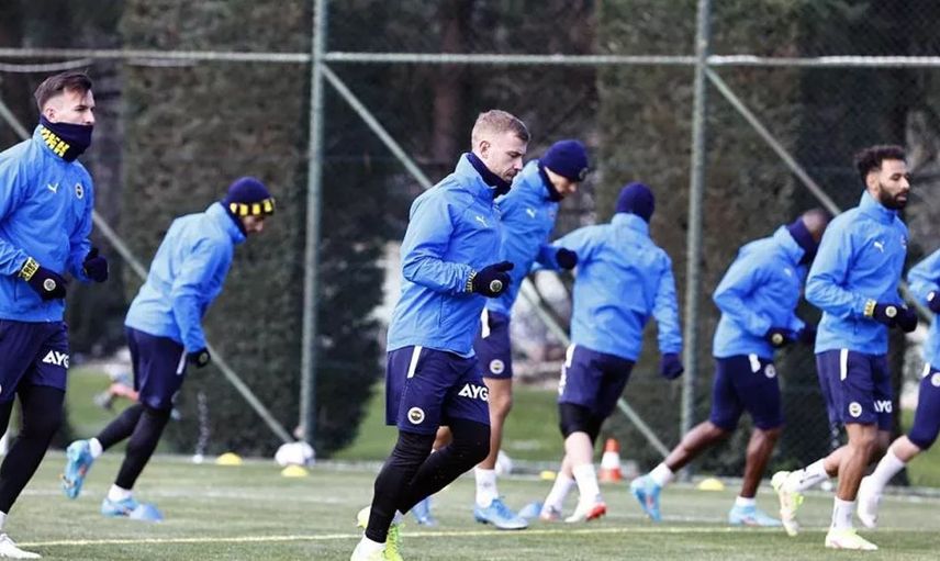 Fenerbahçe'de Futbolcular Hüseyin Göçek'e Sitem Etti!