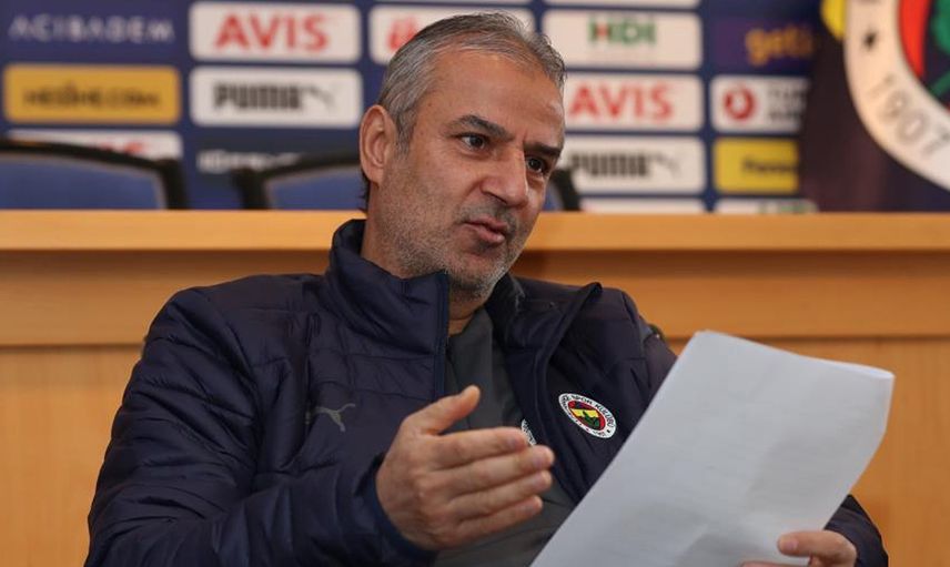 Fenerbahçe'de İsmail Kartal, Trabzonspor derbisi öncesi basın mensuplarına açıklamalarda bulundu