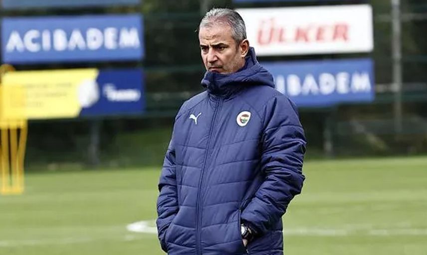 Fenerbahçe'de İsmail Kartal'dan Antalya Kampında Kritik Toplantı!