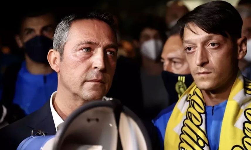 Fenerbahçe'de kadro dışı kalan Mesut Özil, başka takıma transfer olmak istemiyor!