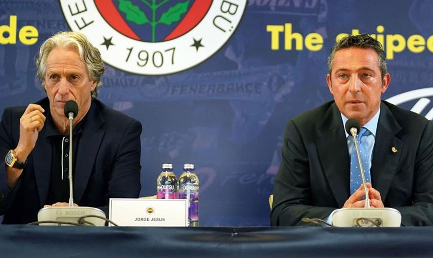 Fenerbahçe’de Mesut Özil kadro dışı kalmaya devam edecek! Jorge Jesus basın toplantısında Mesut Özil hakkında aldığı kararı resmen açıkladı