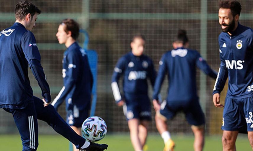 Fenerbahçe'de Mesut Ve Nazım Takımla Çalıştı