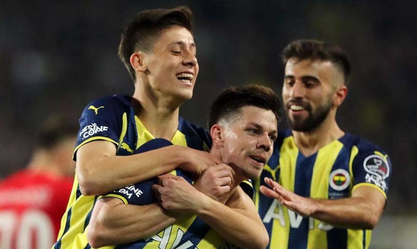 Fenerbahçe'de Miha Zajc, önümüzdeki hafta oynayacakları Beşiktaş derbisi öncesinde iddialı açıklamalarda bulundu