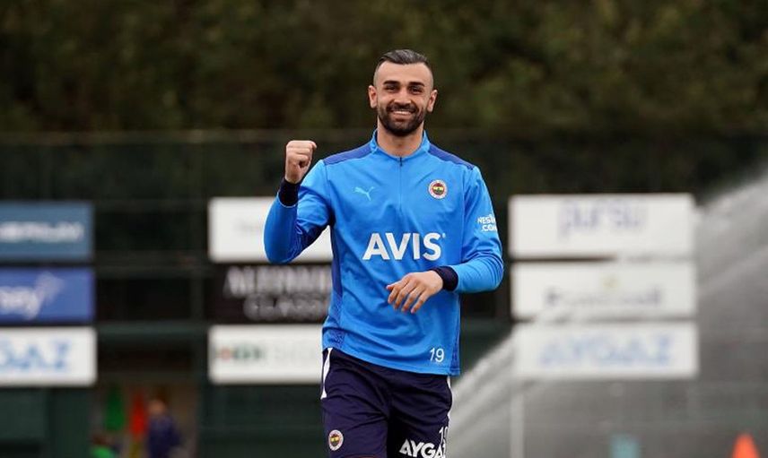 Fenerbahçe'de Serdar Dursun kendisini yeteri kadar oynatmadığını düşündüğü eski teknik direktörü Vitor Pereira'ya söyledikleriyle gündem oldu