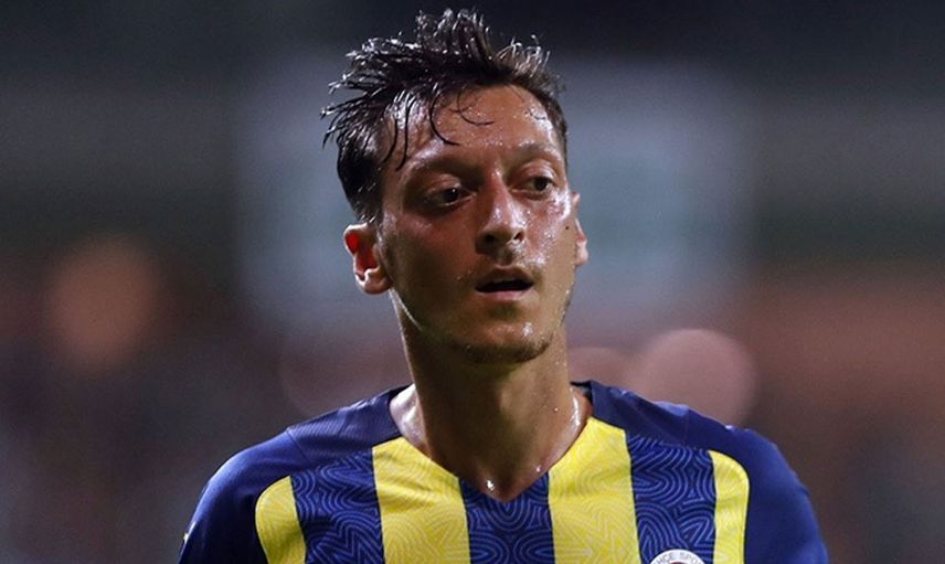 Fenerbahçeli Mesut Özil'in menajeri Dr. Erkut Söğüt futbolcunun yaşadığı olaylar hakkında konuştu!