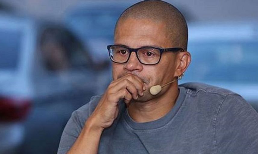 Fenerbahçe'nin eski yıldızı Alex de Souza babasını kaybetti!