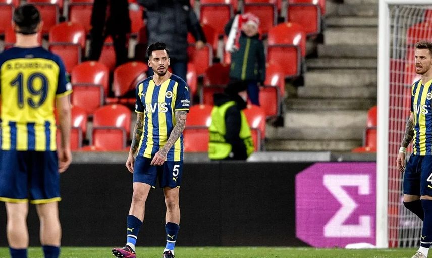 Fenerbahçe'nin Slavia Prag'a UEFA Avrupa Konferans Ligi'nde Elenmesi Sonrası Emre Bol'dan Çarpıcı Sözler!