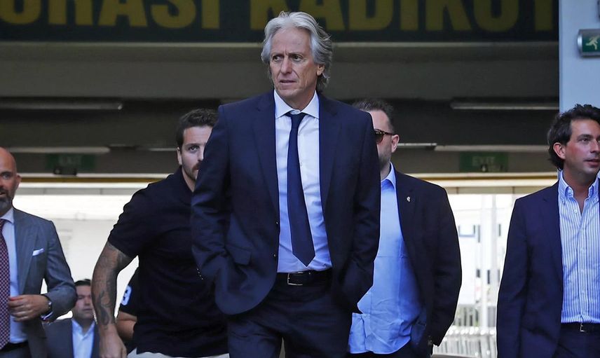 Fenerbahçe’nin yeni teknik direktörü Jorge Jesus önümüzdeki sezon Süper Lig’de şampiyonluk hasretlerine son vermek istediklerini söyledi