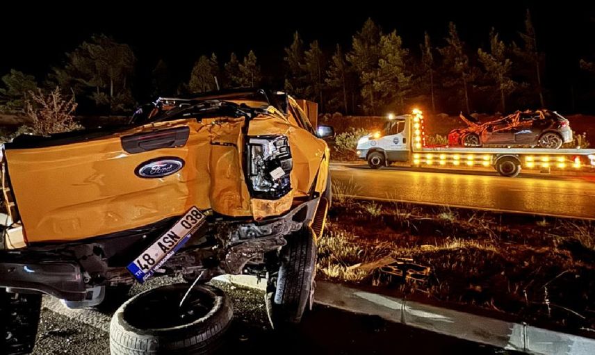 Fethiye zincirleme kaza: Ortalık savaş alanına döndü! 1 ölü, 11 yaralı