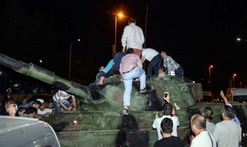 FETÖ'cü alçakların konuşmaları deşifre oldu! Darbeye hazırlık yaparken bunları konuşmuşlar