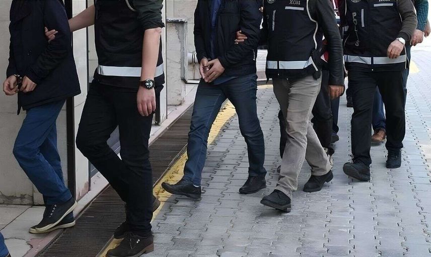 FETÖ'ye Dev Operasyon Serisi! Bir Yılda 609 Baskın, 927 Gözaltı
