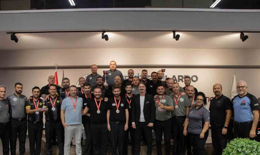 Düzce'nin bilardo yıldızı: 1864 Düzce Spor Kulübü 1. Lig'e yükseldi