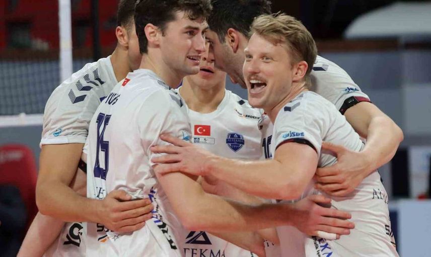 Altekma, Efeler Ligi'nde Spor Toto'yu dramatik bir mücadeleyle geçti