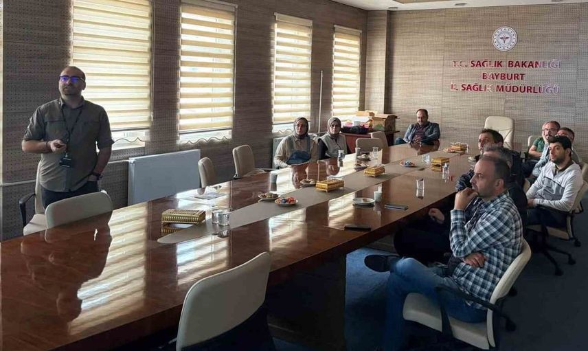 Bayburt’ta aile hekimlerine yönelik kadın sağlığı eğitimi: Gebelikte güncel yaklaşımlar