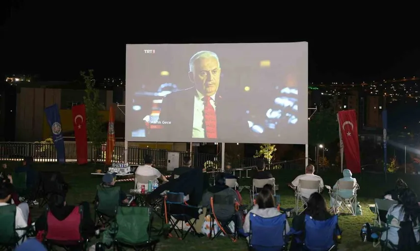 Talas'ta asırlık gece finali açık havada coşkuyla kutlandı