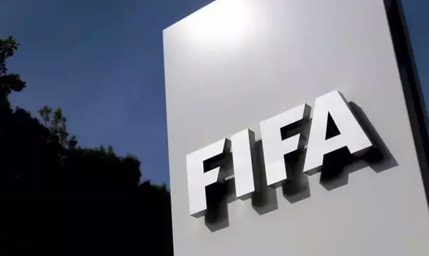 FIFA Süper Lig ekibine neşteri vurdu: O takıma süresiz transfer yasağı verdi