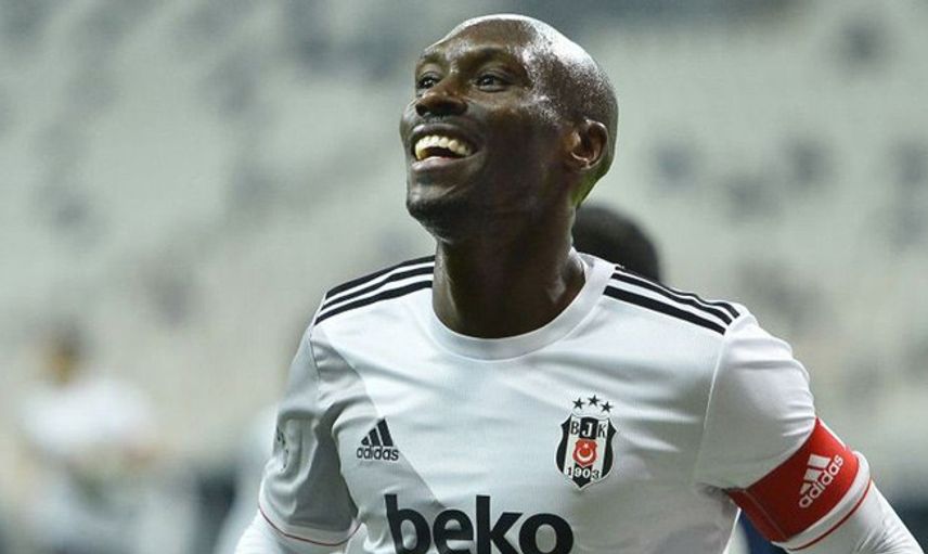 FIFA'dan Atiba Paylaşımı!