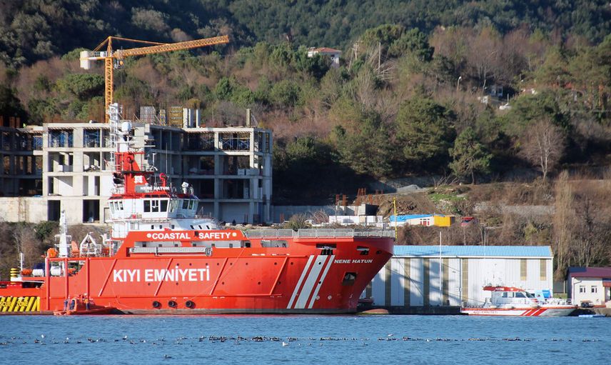 Fırtınada batan gemiden 48 gündür haber alınamıyor! 7 personel kayıp