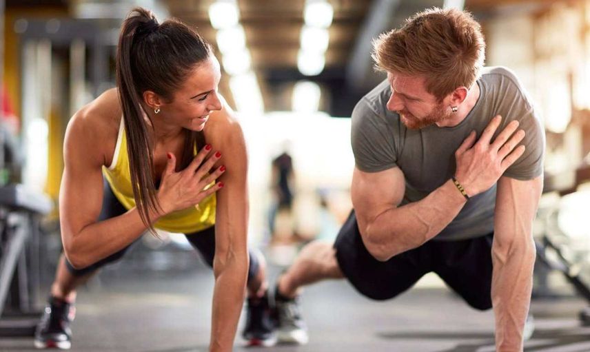 Fitness antrenörü, eğitmeni nedir? Fitness antrenörü görevleri nelerdir, ne iş yaparlar? Fitness antrenörü olma şartları ve Fitness antrenörü maaşları
