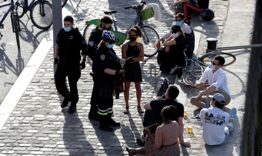 Fransa, Kovid-19 Karşı Açık Havada Alkolü Alımını Yasakladı