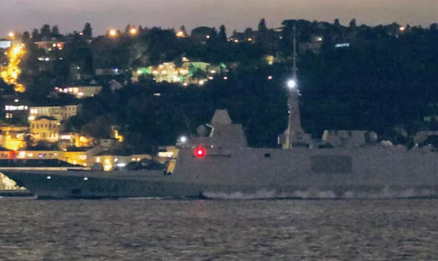 Fransa Savaş Gemisi Boğaz'dan Geçti! Rus Donanması Peşlerine Düştü