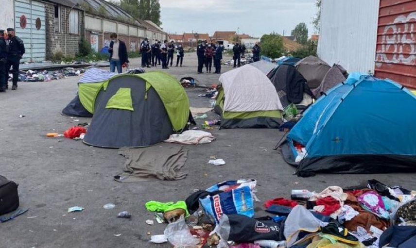 Fransa Yasadışı Olarak Nitelendirdiği Göçmen Kampını Dağıttı