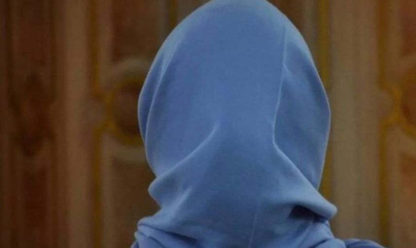 Fransa'da İslamofobi Zirvede! Başörtülü Avukat Adayına Yemin Töreninde Büyük Ayıp