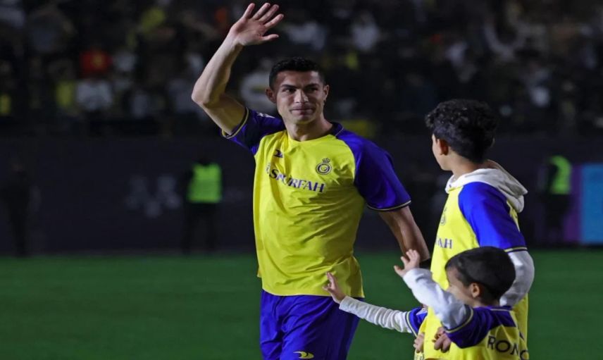 Futbolseverlere unutulmaz an: Cristiano Ronaldo’dan üst üste hat-trick! Tek yarıda 3 gol!